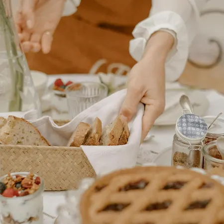 Belcasale Bed & Breakfast