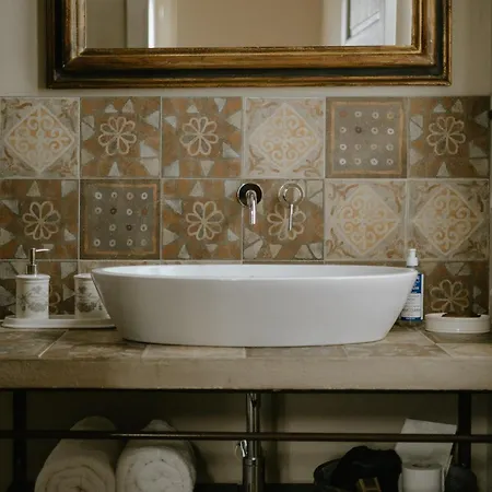 Belcasale Bed & Breakfast